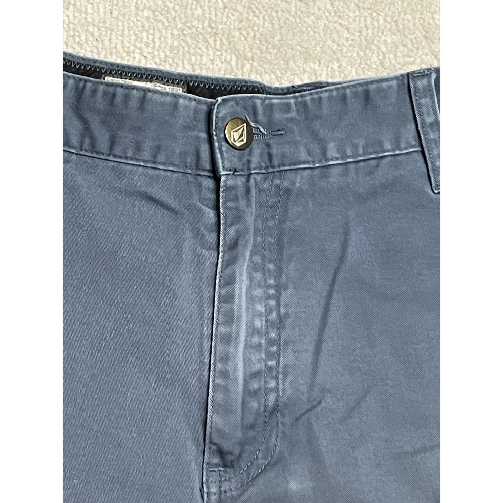 Volcom Shorts Mens Size 32 Blue Canvas Cotton Flat Front Skate Surf Chino - Picture 2 of 13